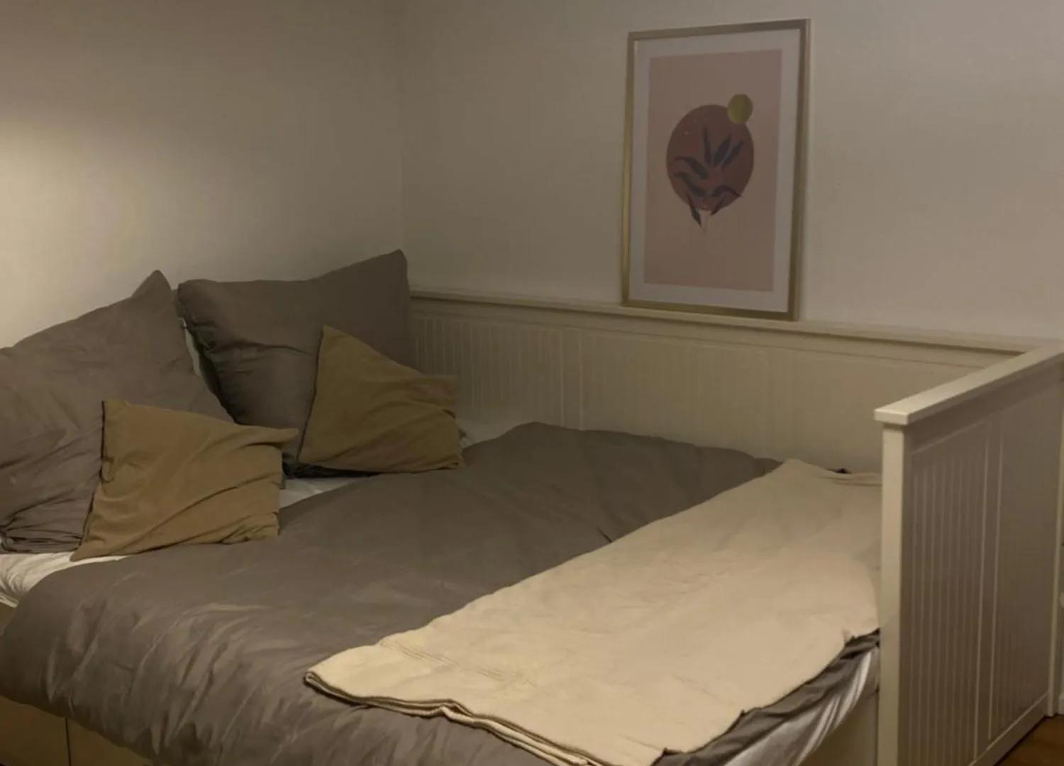 Stylisches Apartment Mit Dachterrasse Und Whirlpool Gersthofen