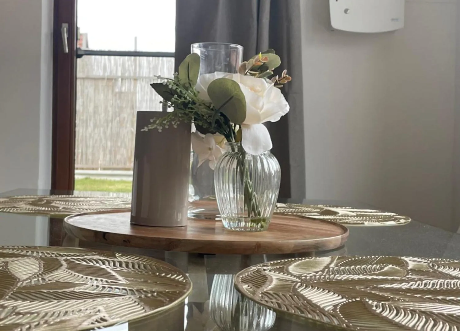 Stylisches Apartment Mit Dachterrasse Und Whirlpool Gersthofen