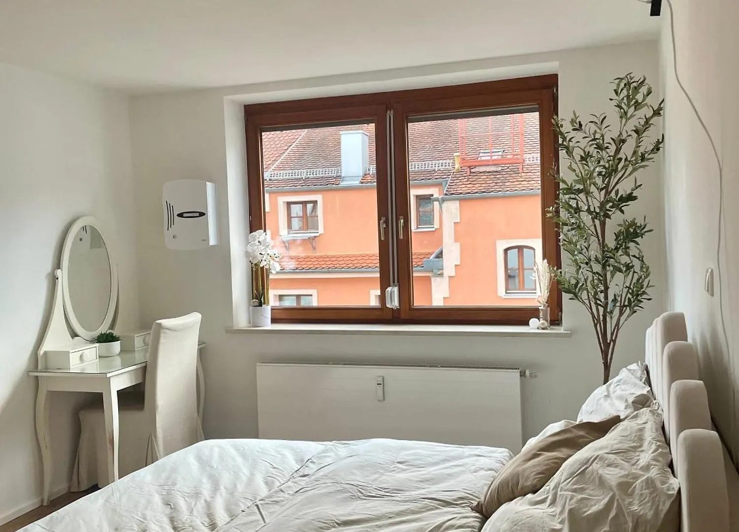 Stylisches Apartment Mit Dachterrasse Und Whirlpool Gersthofen Duitsland